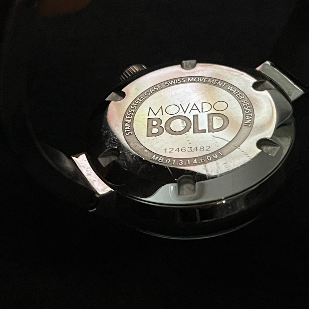 Movado Bold Silver and Rose Gold Watch ( NO BOX ) New Battery - Picture 6 of 12
